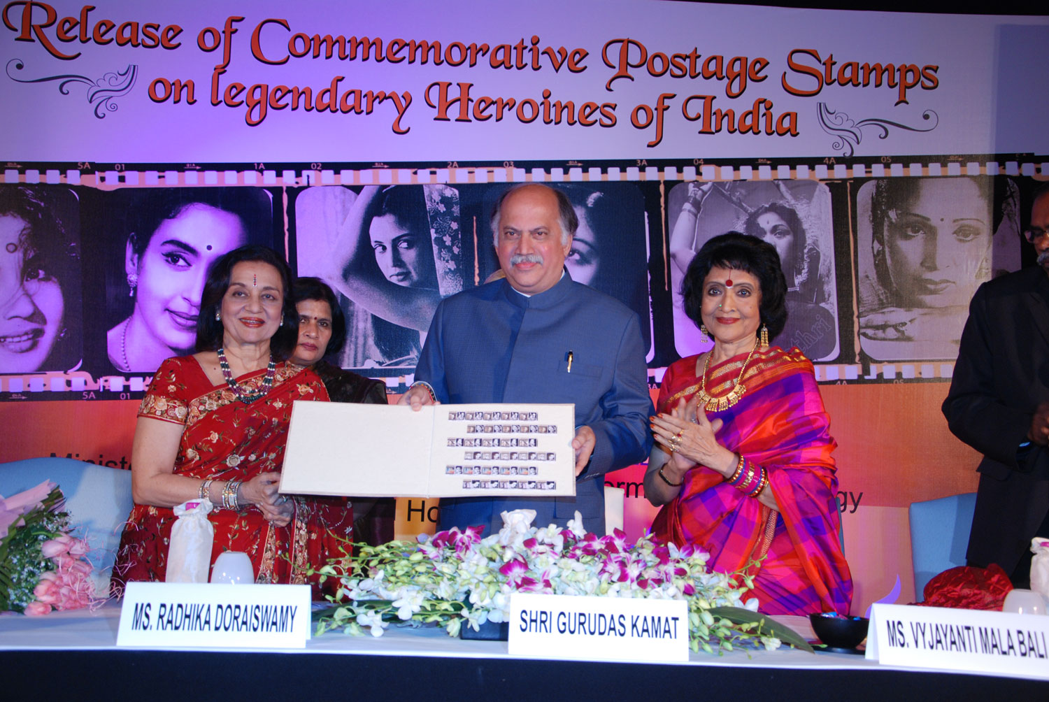 UNION MINSTER OF HOME & COMMUNICATIONS AND INFORMATION TECHNOLOGY SHRI GURUDAS KAMAT RELEASED A SET 6 STAMPS ON LEGENDARY HEROINES OF INDIA AT A FUNCTION IN NEW DELHI.