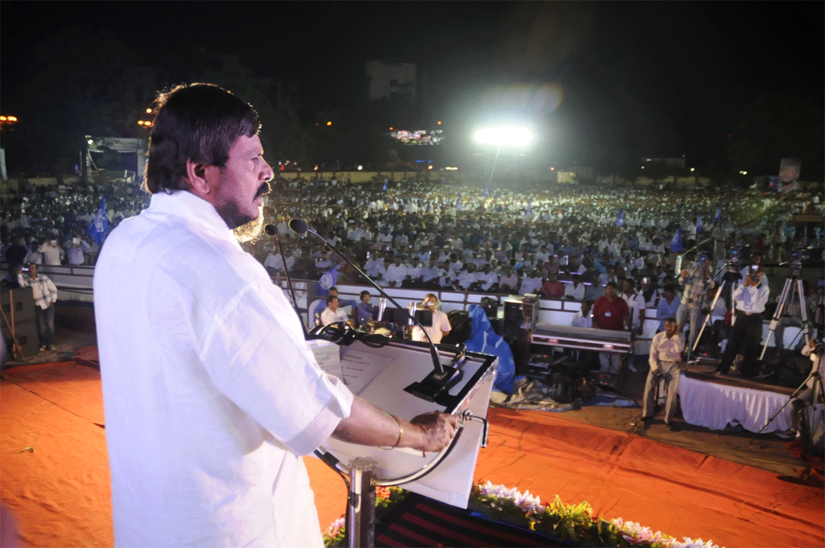 RPI PRESIDENT RAMDAS ATHAWALE DURING RPI PARIVARTAN MELAVA AT PUNE.