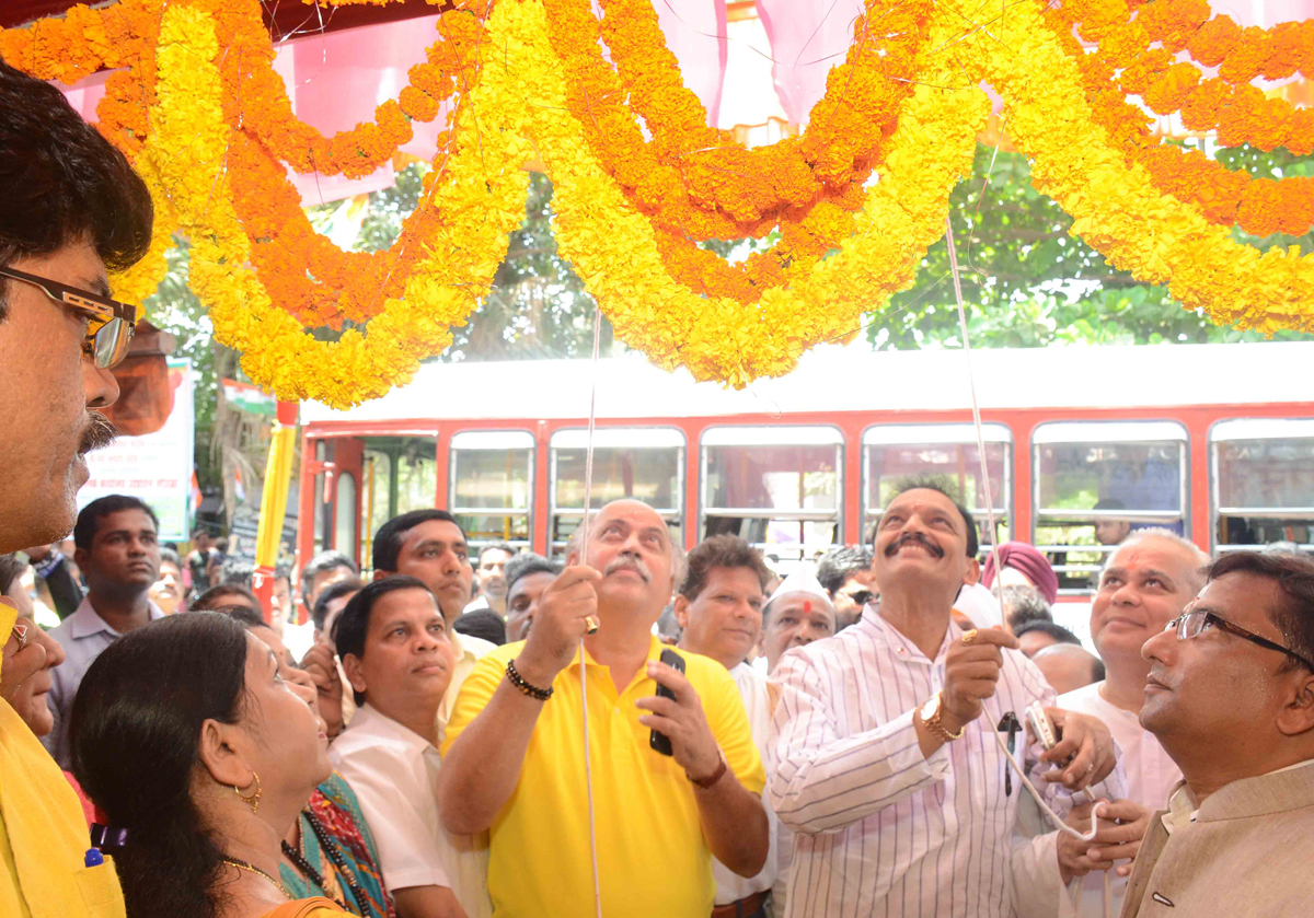 AICC Gen Sec.CWC Member & Former MP Gurudas Kamat Inaugurated Gen Secretary Purushottam Jalgaiokar at M.H.B. Colony, Jogeshwari (E).