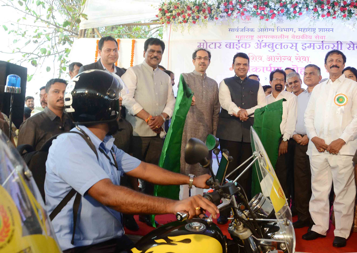 Chief Minister Devendra Fadnavis & Shivsena Chief Udhav Thackarey at Marine Drive Inaugurates Emergency Ambulance Bike Services.