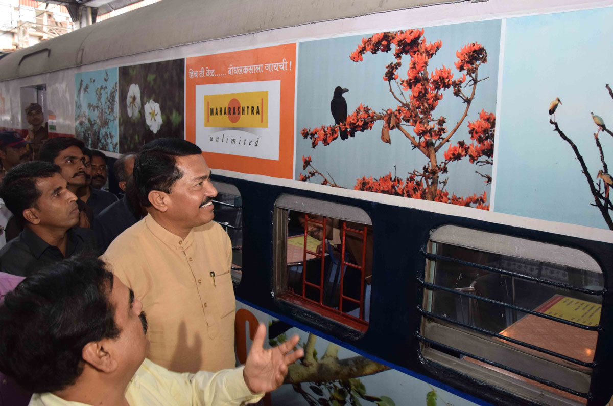 Nanasaheb Patole Speaker of the Maharashtra Legislative Assembly at CST Mumbai Terminus.