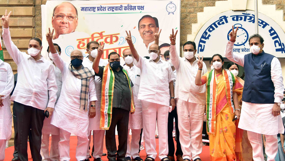 BJP Leader & Former Minister Eknathrao Khadse Join NCP at Mumbai.