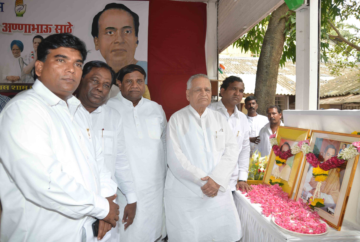 MUMBAI CONGRESS CELEBRATED TOGETRHER JAYANTI OF BHARAT RATNA LATE PRIME MINISTER RAJIV GANDHI & LOKSAHIR ANNABHAU SATHE AT MRCC RAJIV GANDHI BHAVAN.