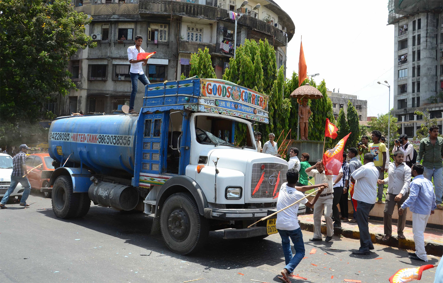 SWABHIMAN SANGHATNA CARRIES OUT A PROTEST AT PORTUGUESE CHURCH AGAINST "TANKER FREE MUMBAI CITY"