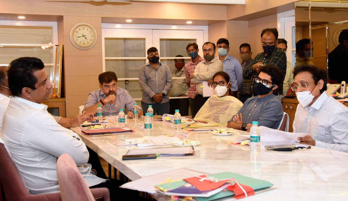 MVA Minister's Varshatai Gaikwad, Aditya Thackrey, Aslam Shaikh,Jitendra Avhad & Nawab Malik during Meeting.
