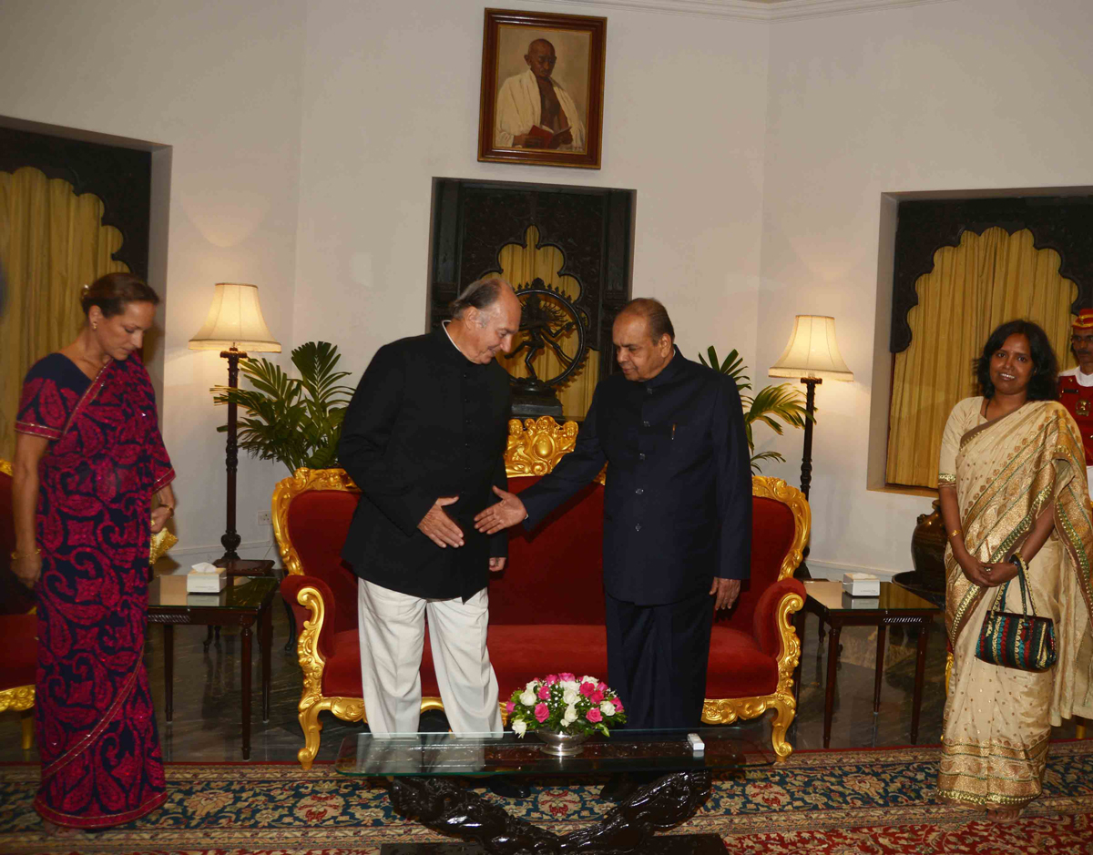 HIGHNESS PRINCE AGHA KHAN & GOVERNOR K.SANKARNARAYANAN AT RAJ BHAVAN MUMBAI.