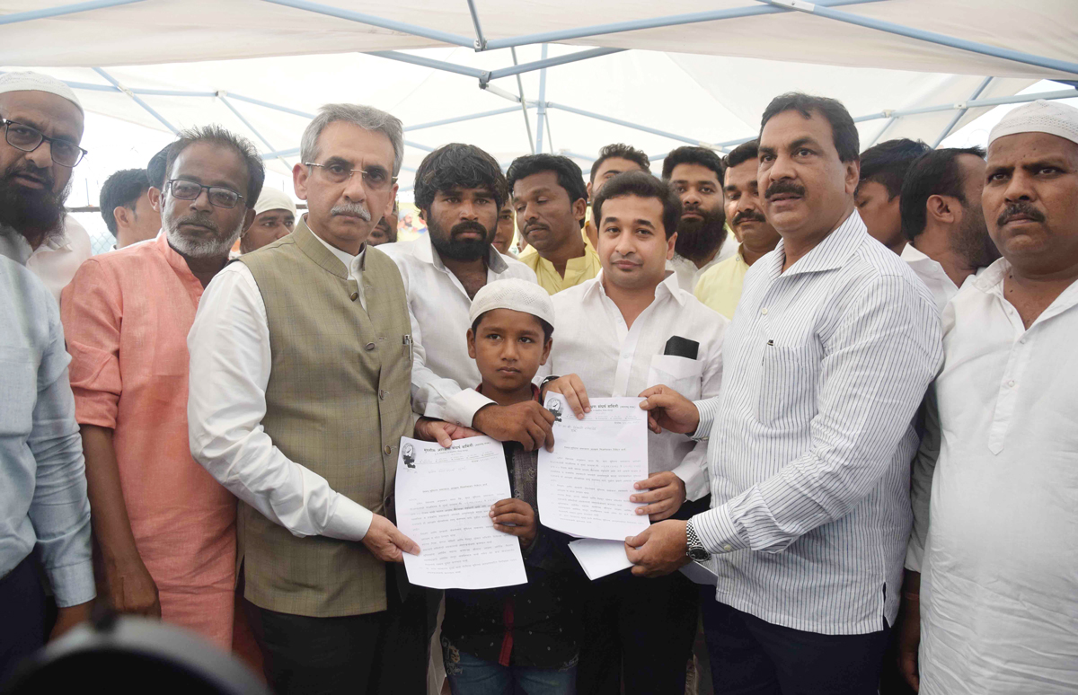 MLA NIitesh Narayanrao Rane ,MLA Naseem Khan & MLA Amin Patel at Muslim Reservation Issue at Azad Maidan.