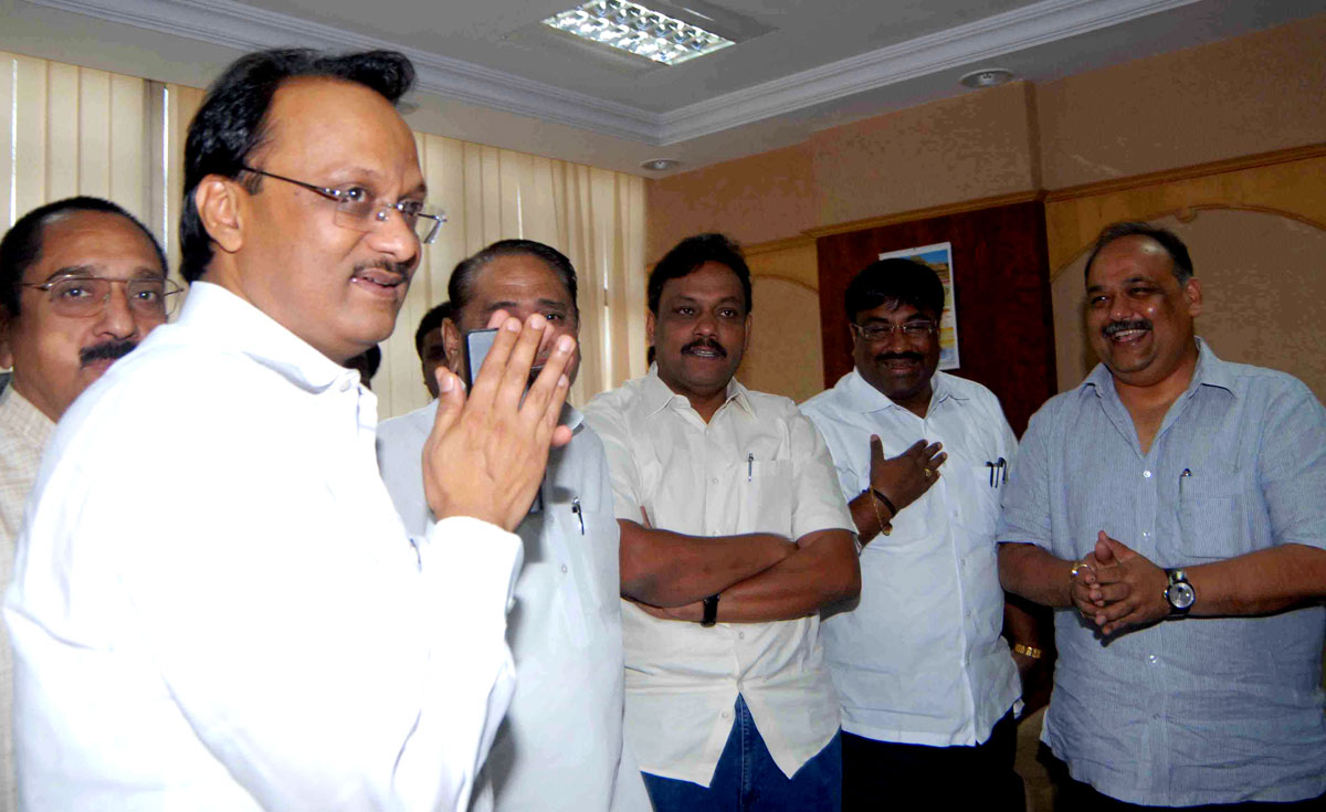 DY.CHIEF MINISTER AJIT PAWAR WITH BJP LEADERS AT VIDHAN BHAVAN.