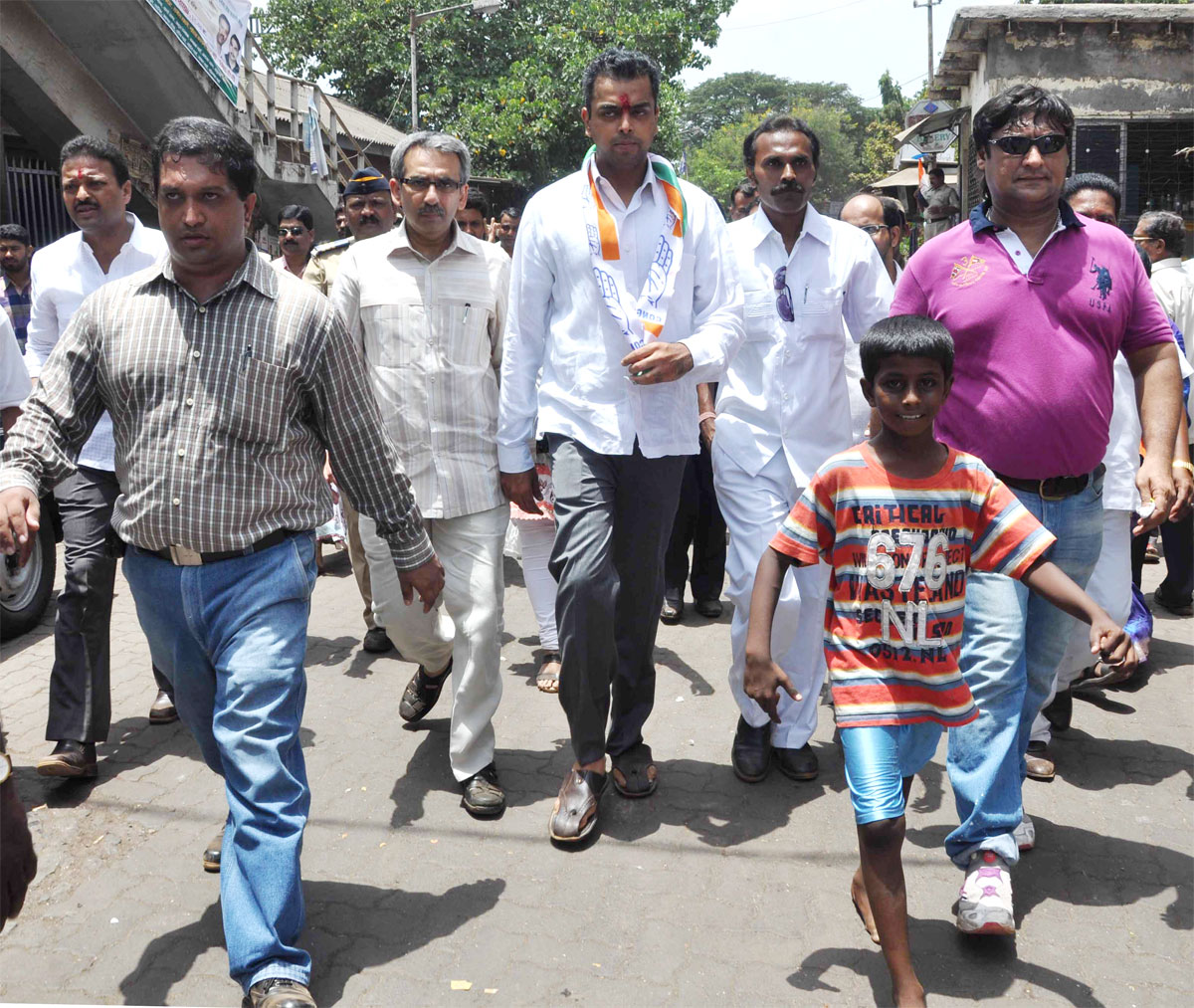 M.P.MILIND DEORA AT SHIVDI SOUTH MUMBAI.
