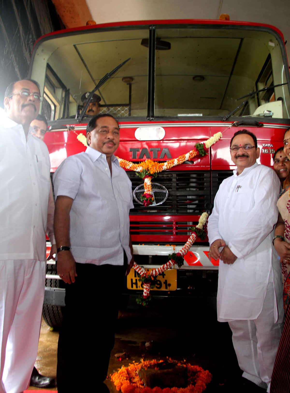 MINISTER FOR INDUSTRIES NARAYANRAO RANE AT MURBAD.