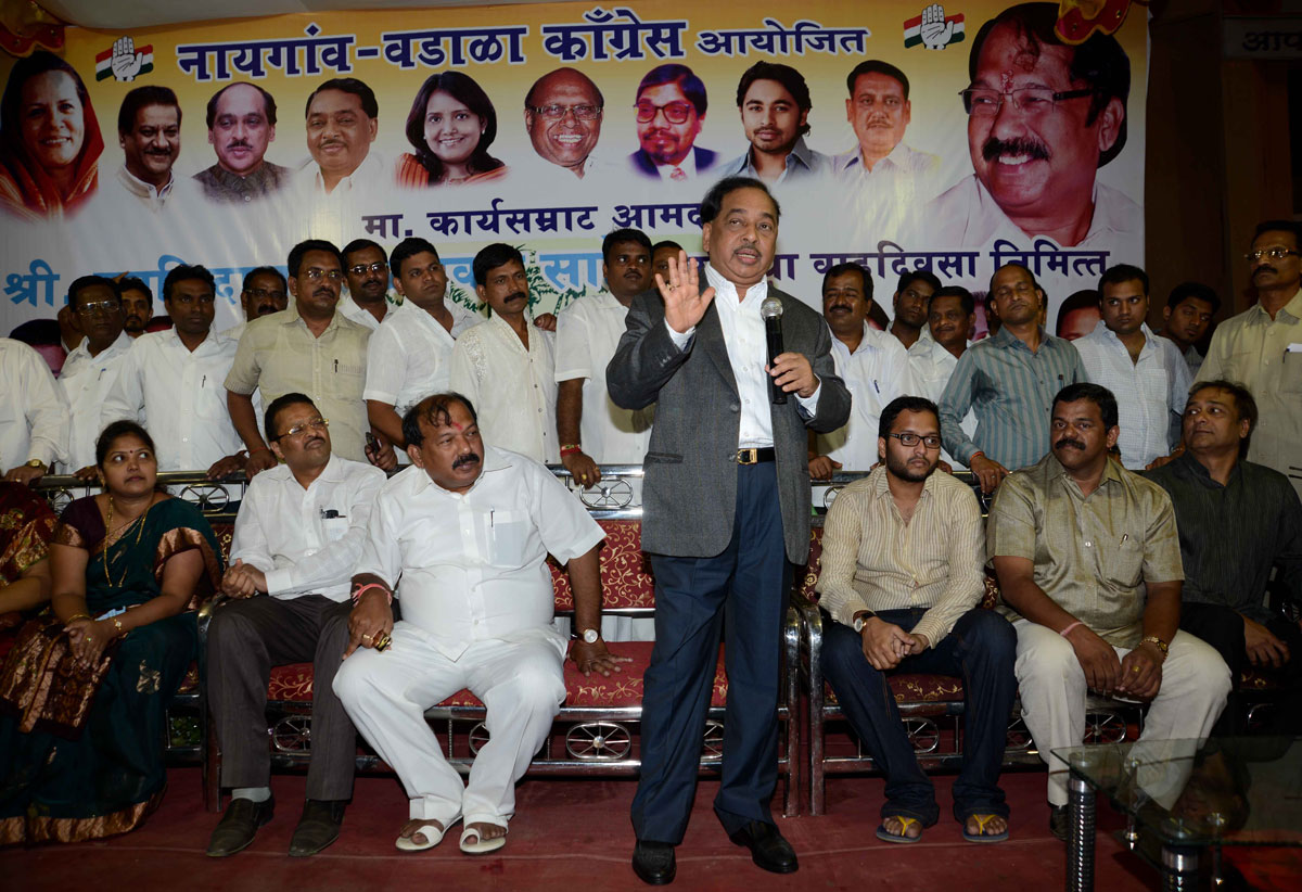 MINISTER NARAYANRAO RANE IN MALVANI FAIR AT DADAR NAIGAON.