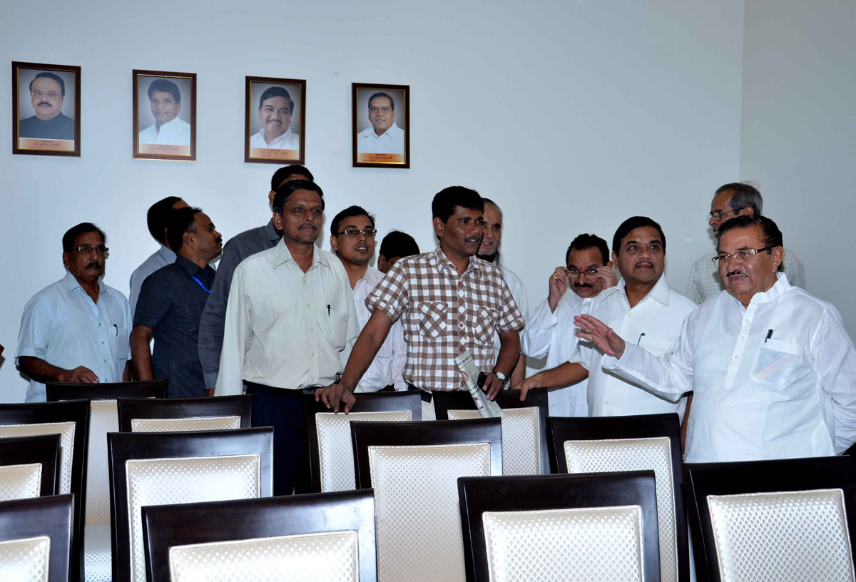 NCP STATE PRESIDENT MADHUKARRAO PICHAD,PWD MINISTER CHAGAN BHUJBAL,HOME MINISTER R.R.PATIL & MEDIA TEAM VISITED NEWLY RENOVATED NCP BHAVAN AT NARIMAN POINT.