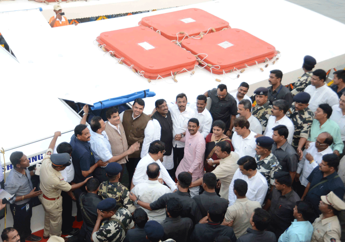 Passenger Speed Launch Service from "Mora (Uran) to Bhauchha Dhakka" in Presence of Union Minister Nitin Gadkari & Chief Minister Devendra Fadnavis.