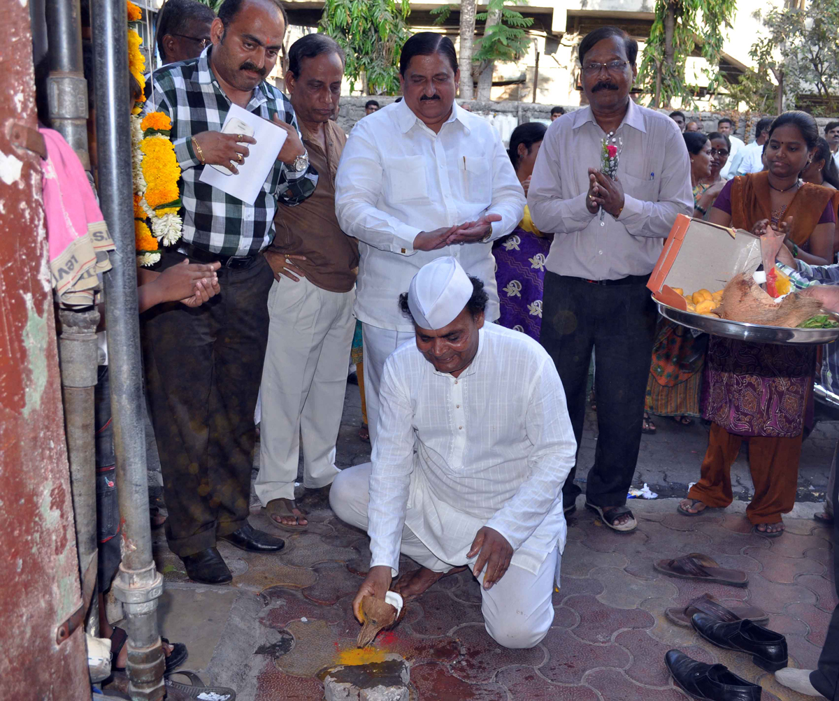 MLA MADHU CHAVAN IN BYCULLA ASSEMBLY.