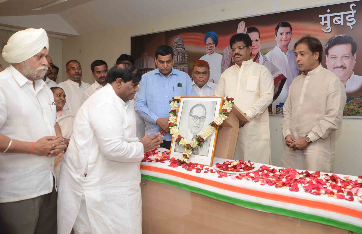 MRCC PRESIDENT  PROF.JANARDAN CHANDURKAR PAYING TRIBUTE TO BHARAT RATNA DR.BABASAHEB AMBEDKAR ON HIS BIRTH ANNIVERSARY AT CHAITYA BHOOMI DADAR.
