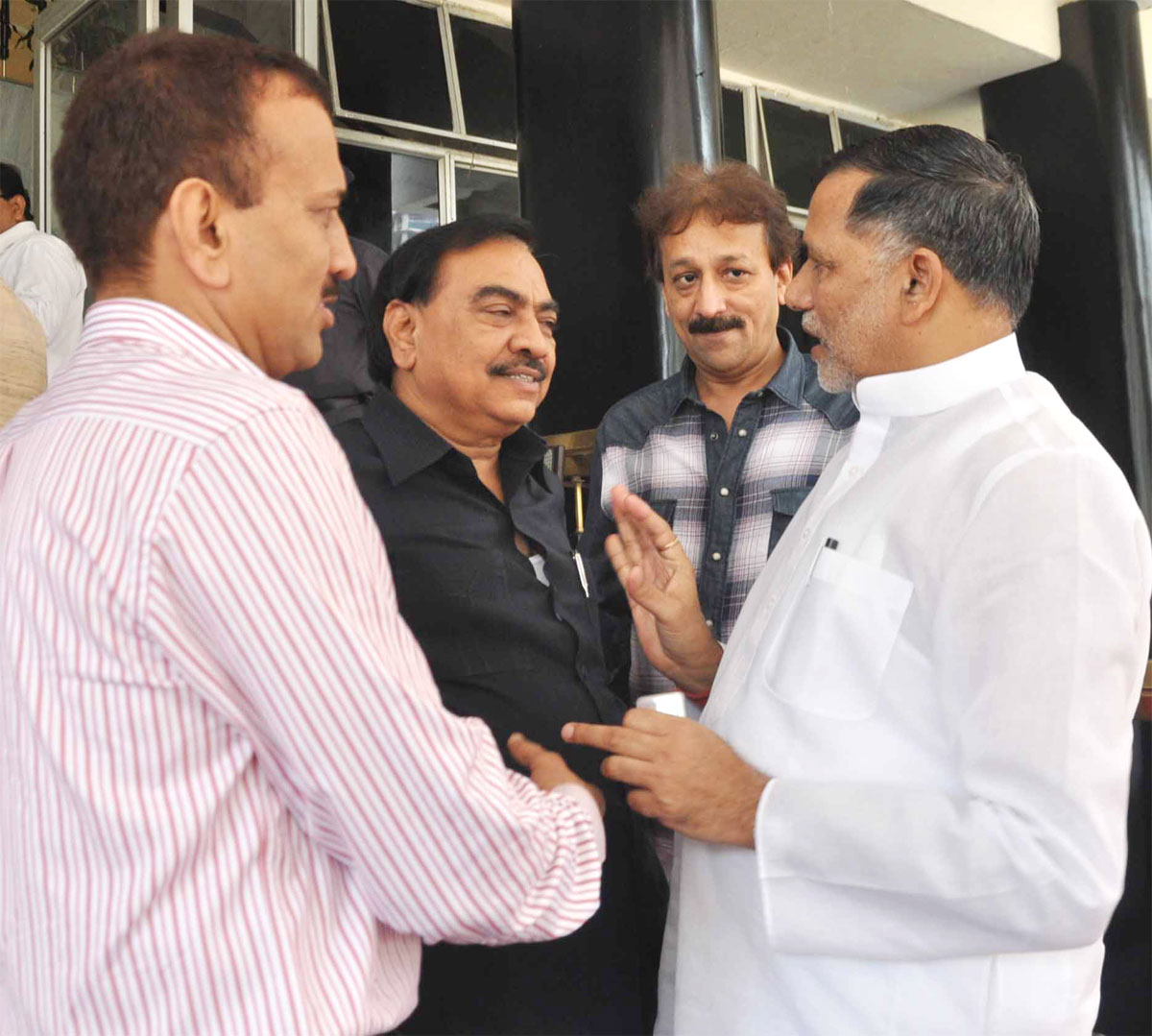OPPOSITION LEADER EKNATH KHADSE & MRCC PRESIDENT- MLA KRIPASHANKAR SINGH AT VIDHAN BHAVAN.