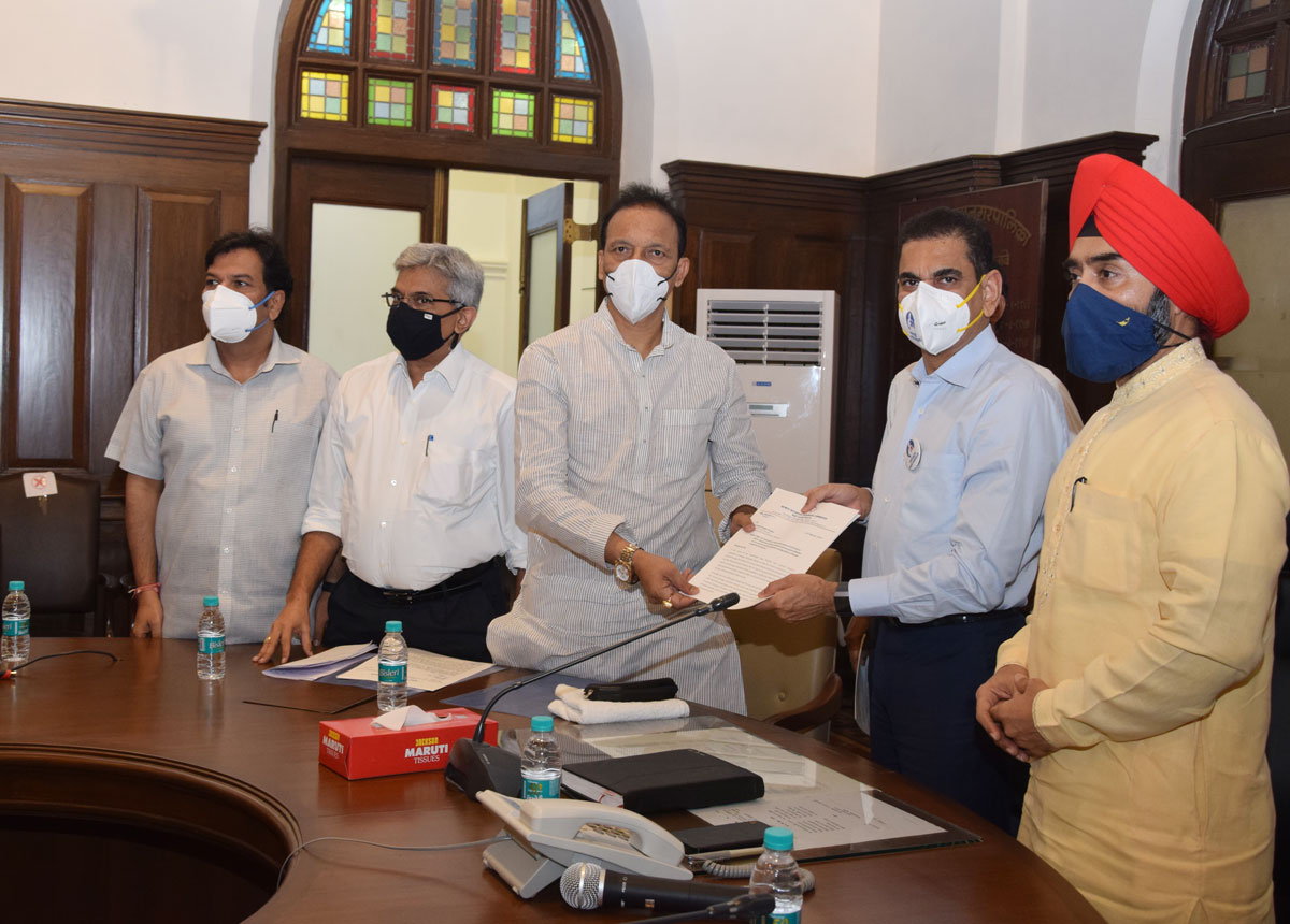 MRCC President Bhai Jagtap with Delegation Meets BMC Commissiner Iqbal Chahal at Mumbai BMC Hd.Office CST Mumbai.