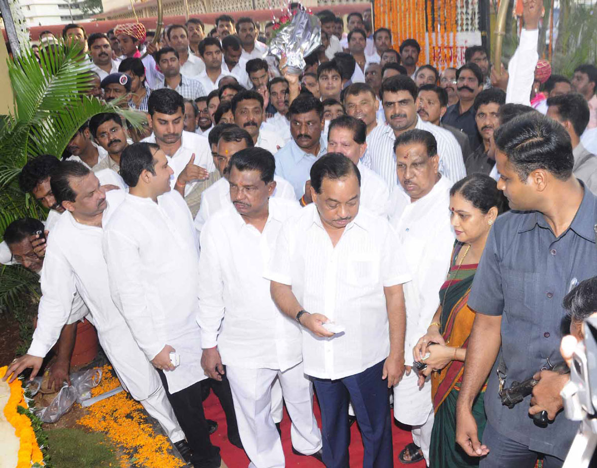 MINISTER NARAYANRAO RANE INAUGURATE'S INDIRA GANDHI GARDEN AT MIRA-BHAYENDAR.