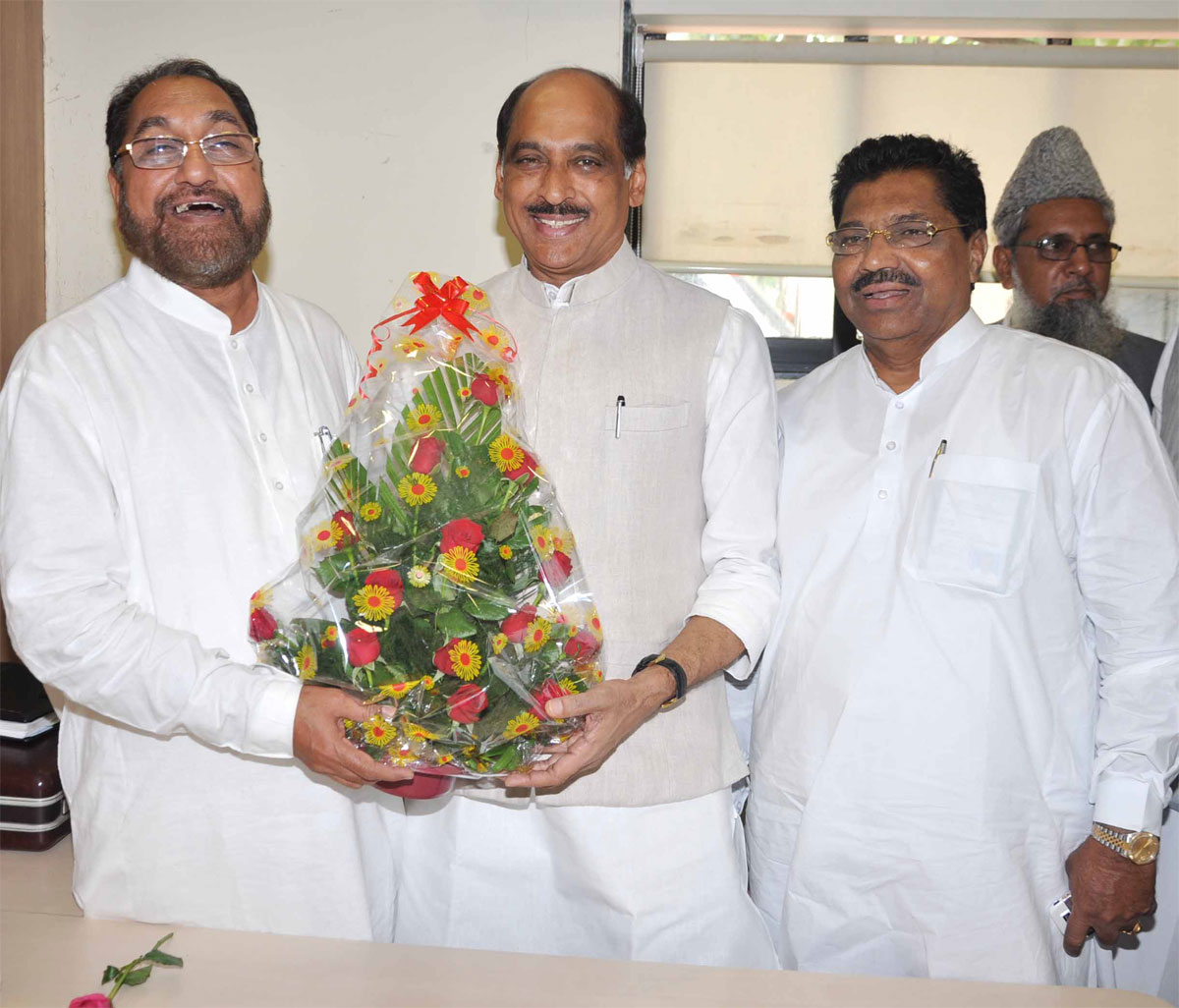 MPCC PRESIDENT MANIKRAO THAKRE ,MPC WORKING PRESIDENT JAYANTRAO AWLE & MLC HUSAIN DALVI AT GANDHI BHAVAN.
