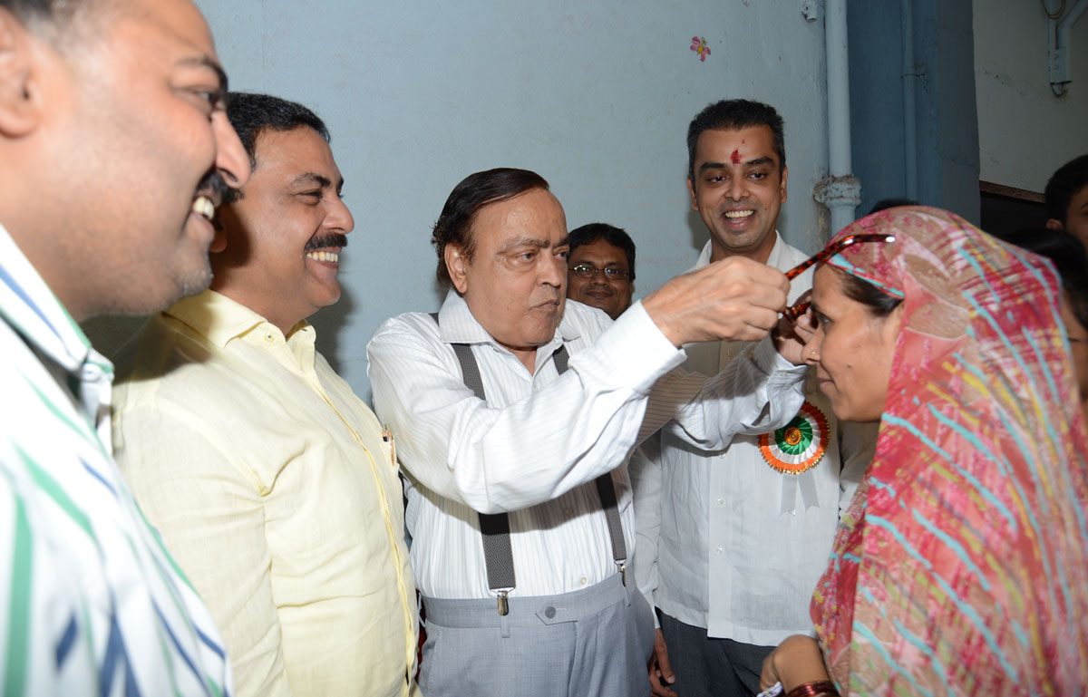 MP & Union Minister Milind Deora & MP.Murli Deora During Karm 82th Eye Camp At Kala Chowki.