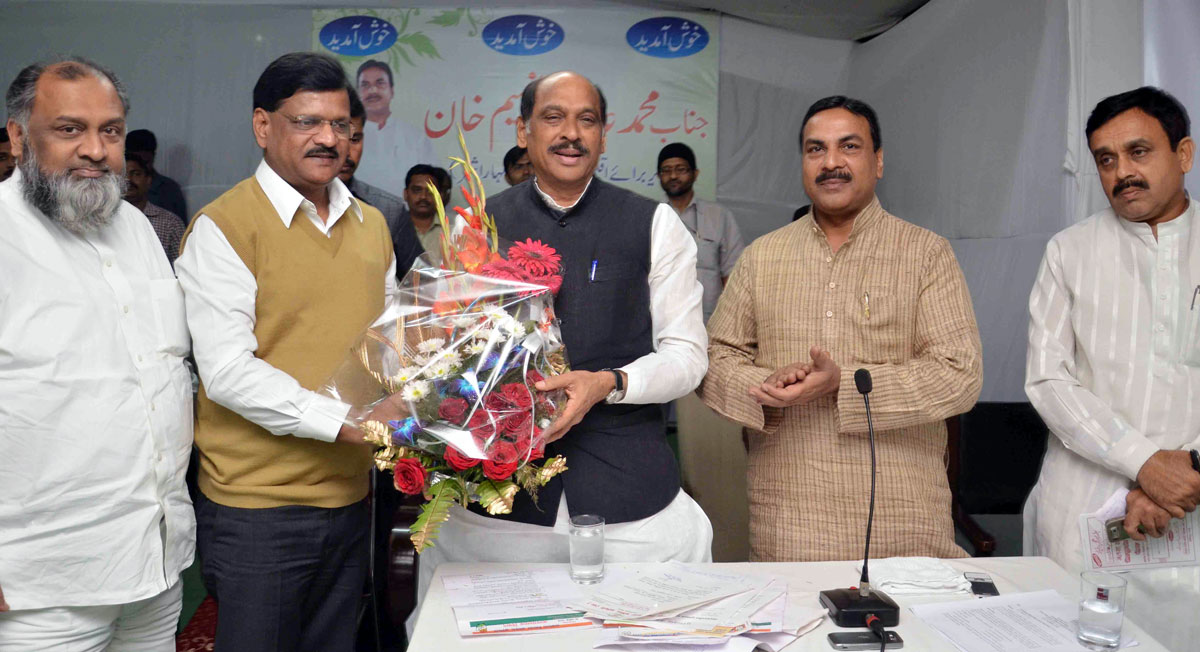 MPCC President Manikrao Thakare & Minister Mohd.Arif Naseem Khan during minority cell meeting at Ravi bhavan Nagpur.