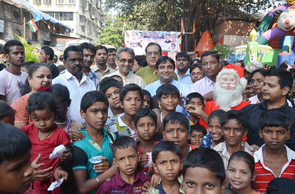 MLA Amin Patel & corporator Javed Juneja in " FUN-N-FAIR" at dana bunder.