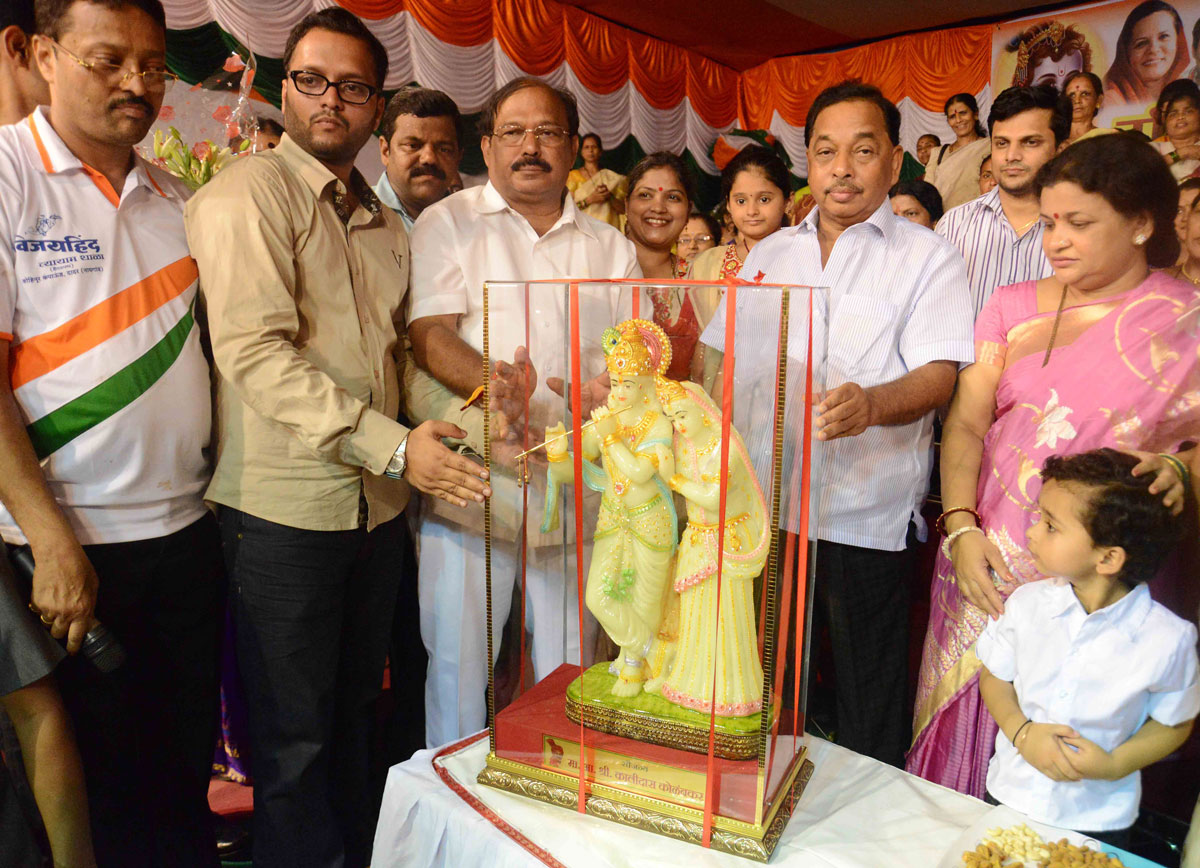 Govinda Re Gopala !!!!!