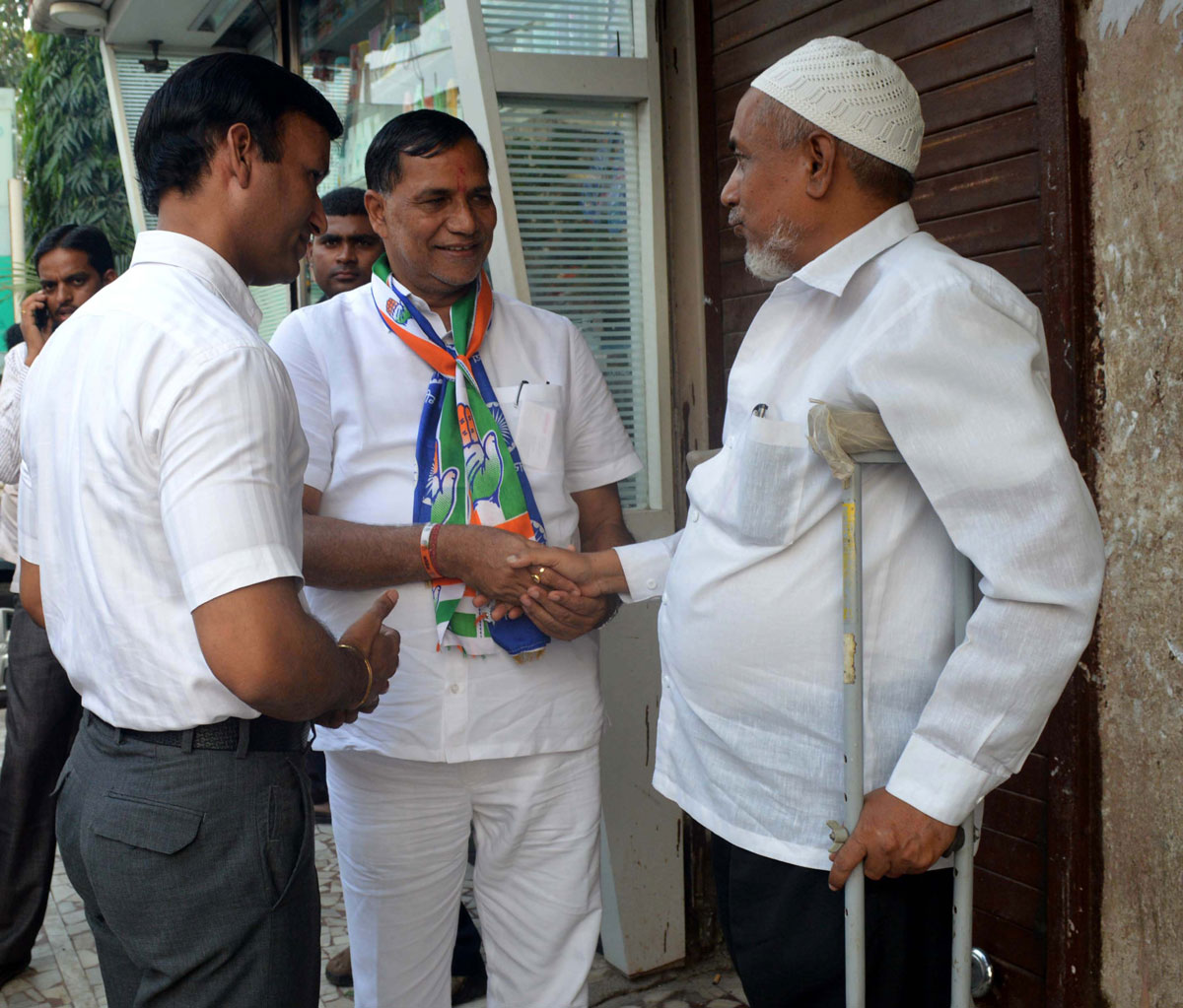 175-Kalina Assembly Congress Candidate Kripashankar Singh Padyatra Rally.