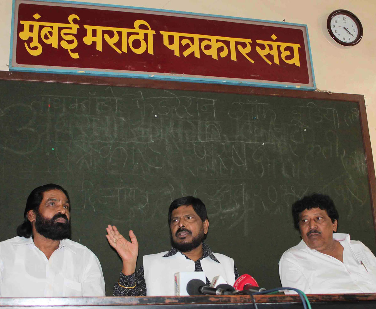 RPI President MP.Ramdas Athawale Press Conference at Mumbai Patrakar Sangh Azad Maidan.