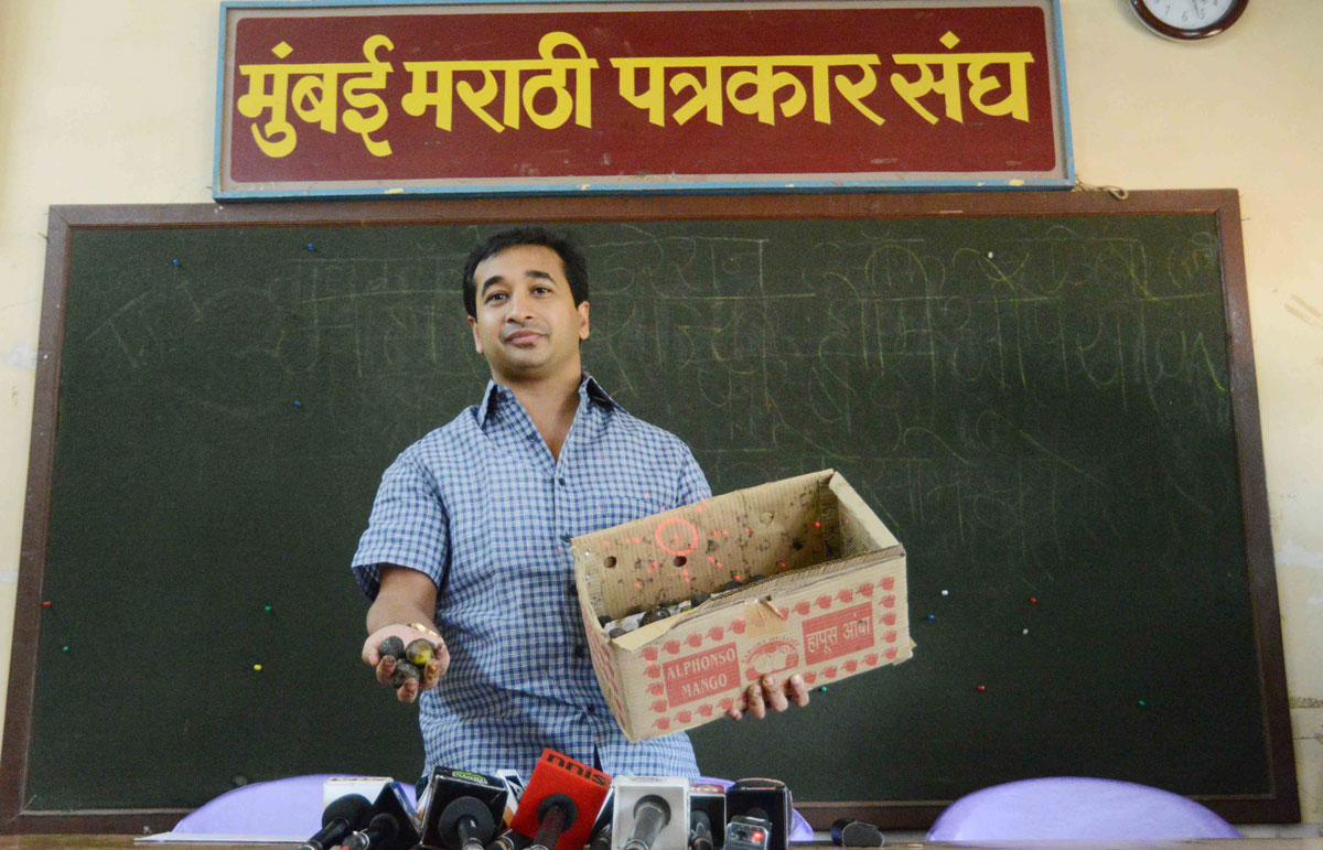Congress Party Youth Leader MLA NItesh Narayanrao Rane during Press Conference at Mumbai Marathi Patrakar Sangh Azad Maidan.