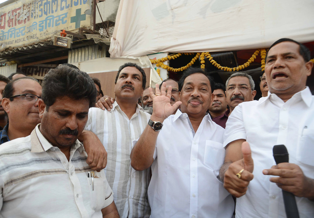 176-Bandra(E) Assembly Constituency Congress-NCP Candidate Narayanrao Rane on End Of Election Day Thanks to all Voter's & Party Workers at Bandra.