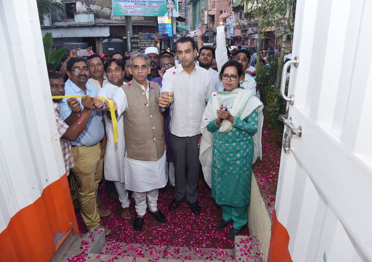 Ex.MP MIlind Deora Inaugurates various completed works from MLA Funds in Kamathhipura