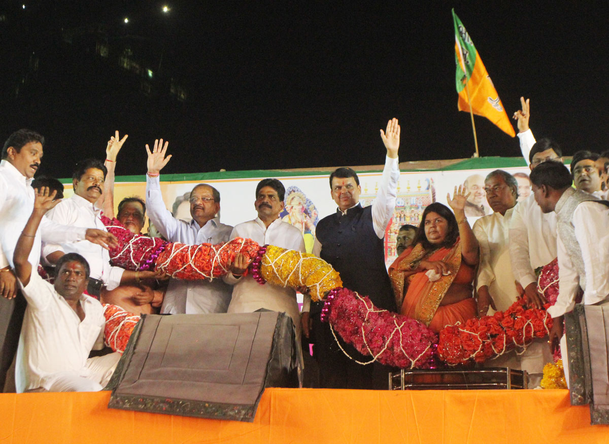 Chief Minister Devendra Fadnavis during Tamil Sammelan at Orlem Malad.