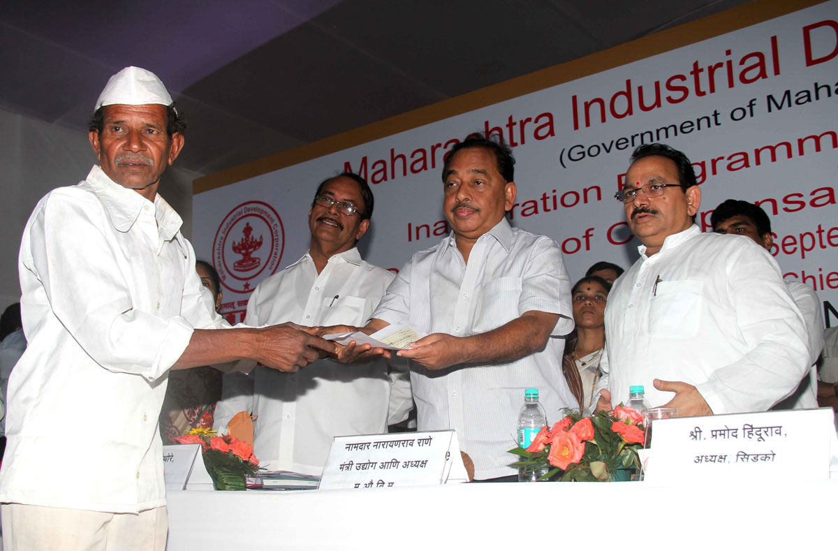 MINISTER FOR INDUSTRIES NARAYANRAO RANE AT MURBAD.