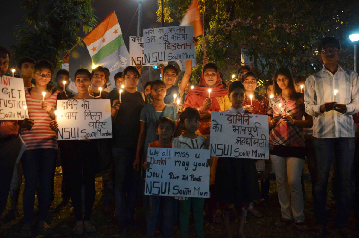 NSUI PROTEST FOR WOMEN'S SECURITY IN INDIA AT SAT RASTA BYCULLA.