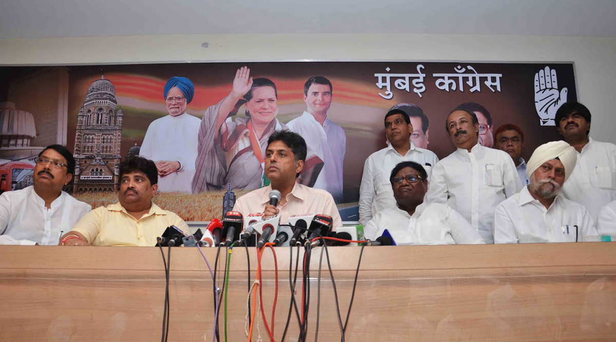 UNION MINISTER OF STATE (INDEPENDENT CHARGE) MANISH TEWARI VISIT AT MUMBAI CONGRESS RAJIV GANDHI BHAVAN AZAD MAIDAN.