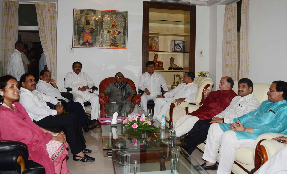 CONGRESS & NCP LEADERS MEETING AT DNYANESHWARI BUNGLOW.