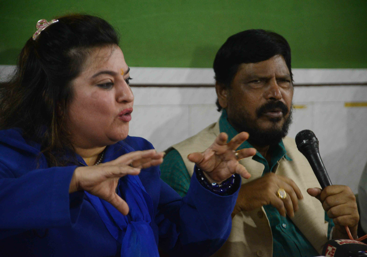 RPI National Leader MP.Ramdas Athawale & Dolly Bindra Joint Press Conference.