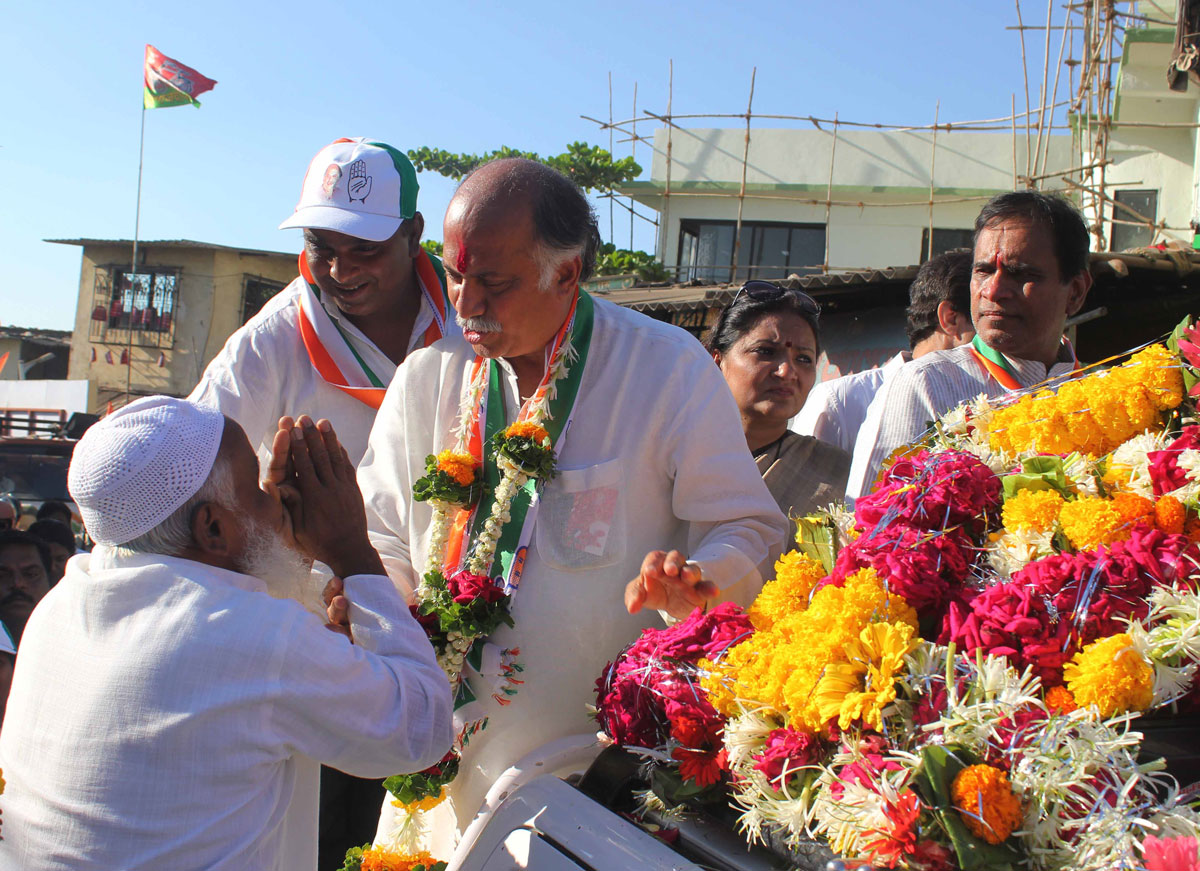 AICC Gen.Secretary & MP.Gurudas Kamat Campaigning Rally for MP Election at Malad.