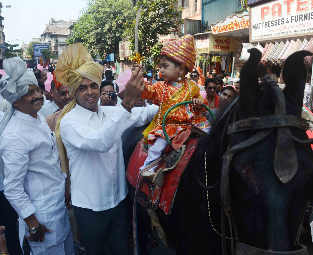 Congress-NCP South Mumbai MP.Candidate Milind Deora During Gudi Padva Festival at Girgaon.