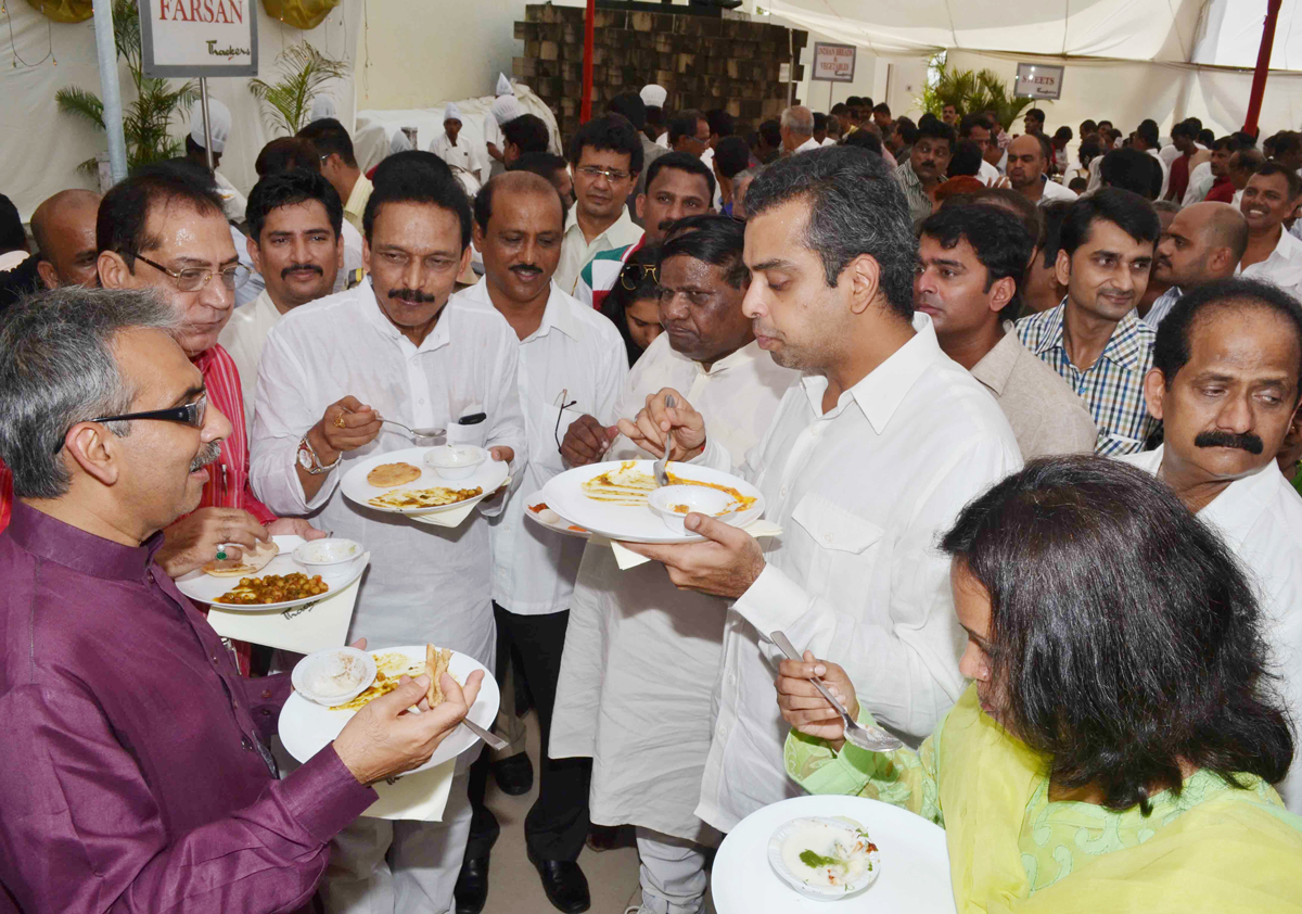 UNION MINISTER MILIND DEORA DIWALI GET TOGETHER AT THAKKAR HALL CHOWPATI.
