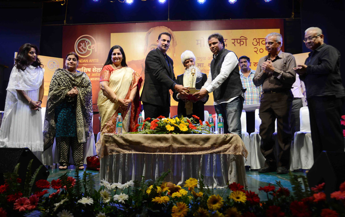 Spandan Arts Mohd.Rafi awards-2013 at bandra Rangsharda.