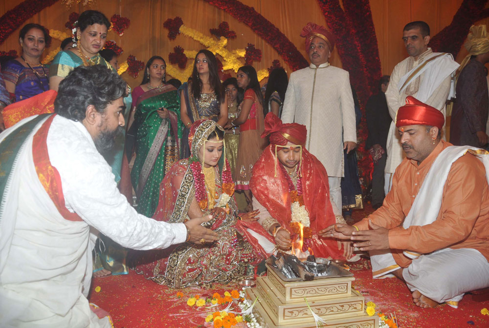 INDUSTRIES,PORTS,EMPLOYMENT & SELF - EMPLOYMENT MINISTER NARAYAN RANE & NILAM RANE  SON NITESH RANE WEDDING CEREMONY  AT HOTEL GRAND HAYTT KALINA WITH RUTUJA SHINDE IN PRESENCE OF Hon'ble GUEST'S .
