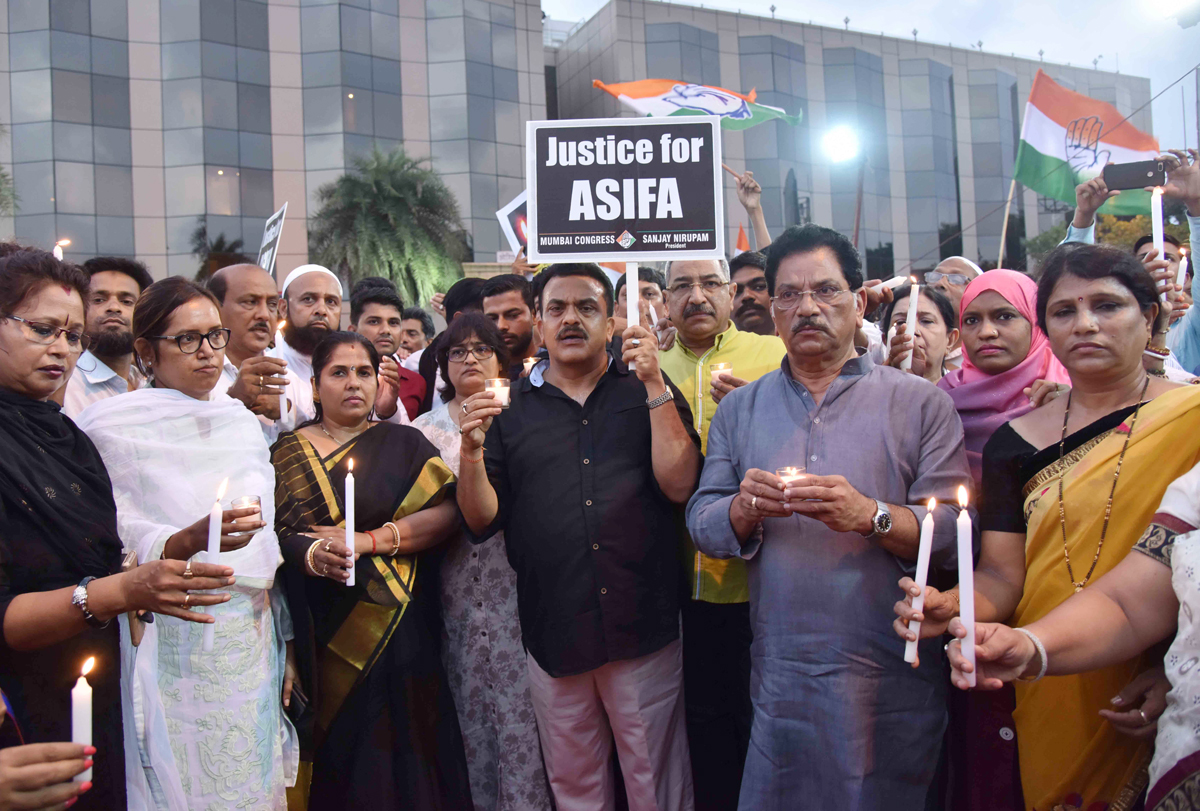 Congress Party Candle Vigil March Protest Agitation at Juhu.