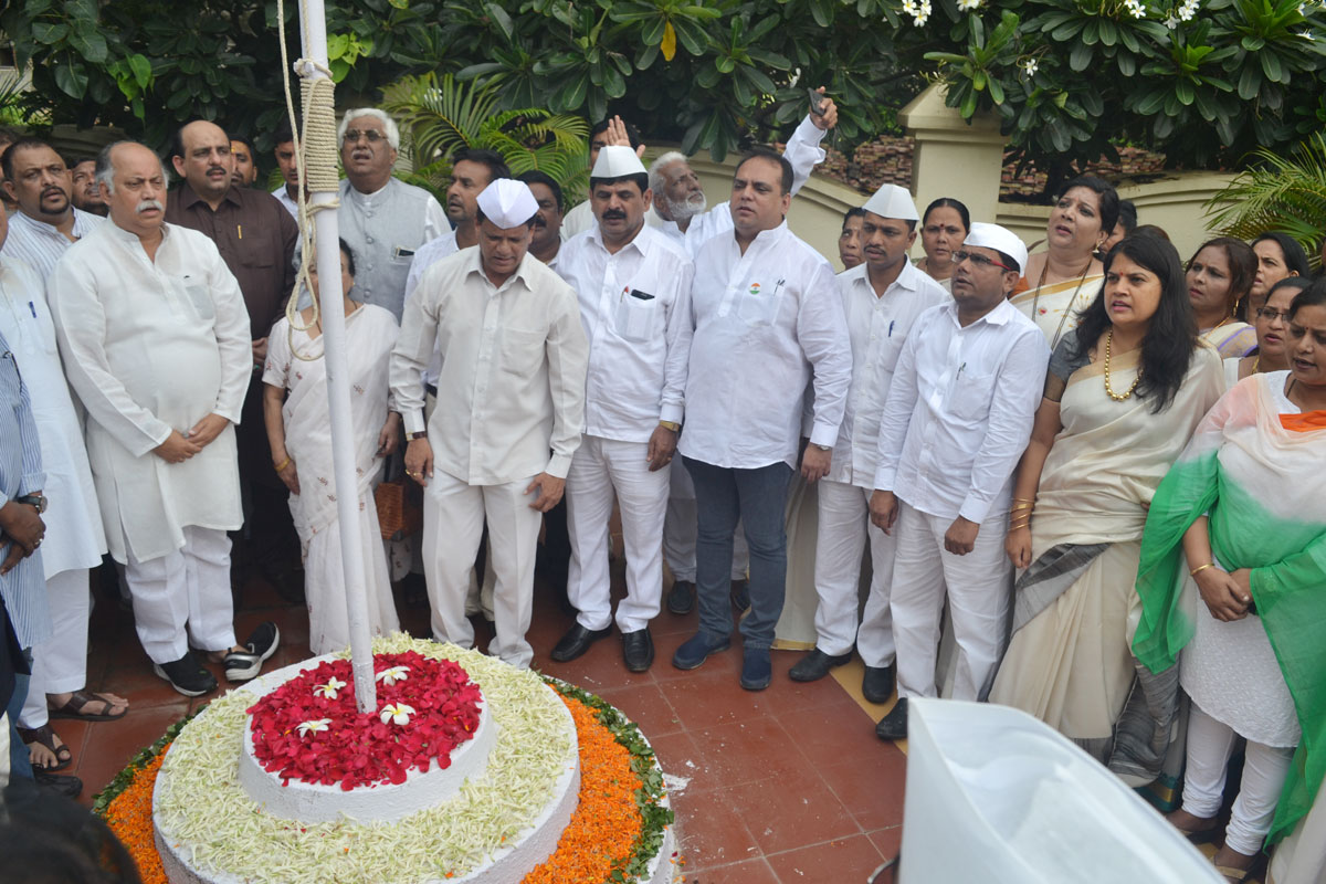 Congress Party Leader Gurudas Kamat on Independence Day at D.N.Nagar Andheri.