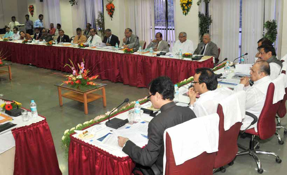 GOVERNOR K. SANKARNARAYANA,CHIEF MINISTER PRITHVIRAJ CHAVAN & Dy.CHIEF MINISTER AJITDADA PAWAR AT PUNE.