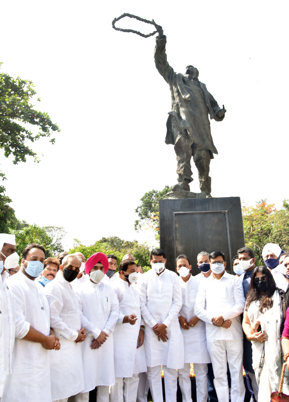 Congress Party Leaders Paying Tribute to Former Prime Minister Rajiv Gandhi on his Death Anniversary.
