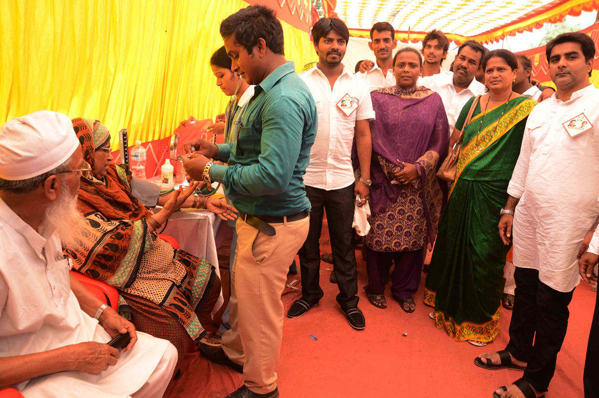SWABHIMAN SANGHATANA FREE HEART CHECK UP CAMP AT KURLA.