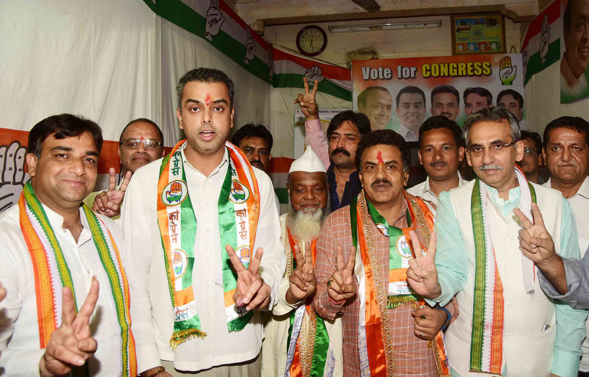 Mumbai Congress President Sanjay Nirupam & Ex.Min.& South Mumbai Congress Party Leader Milind Deora during Election Campaign & Candidates Election OffIce Inauguration in South Mumbai.