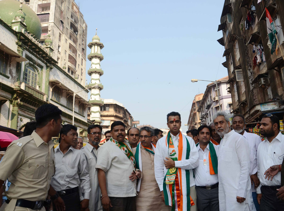 MP.& UNION STATE MINITER MILIND DEORA INAUGURATING ELECTION OFFICES OF VARIOUS CANDIDATES IN SOUTH MUMBAI